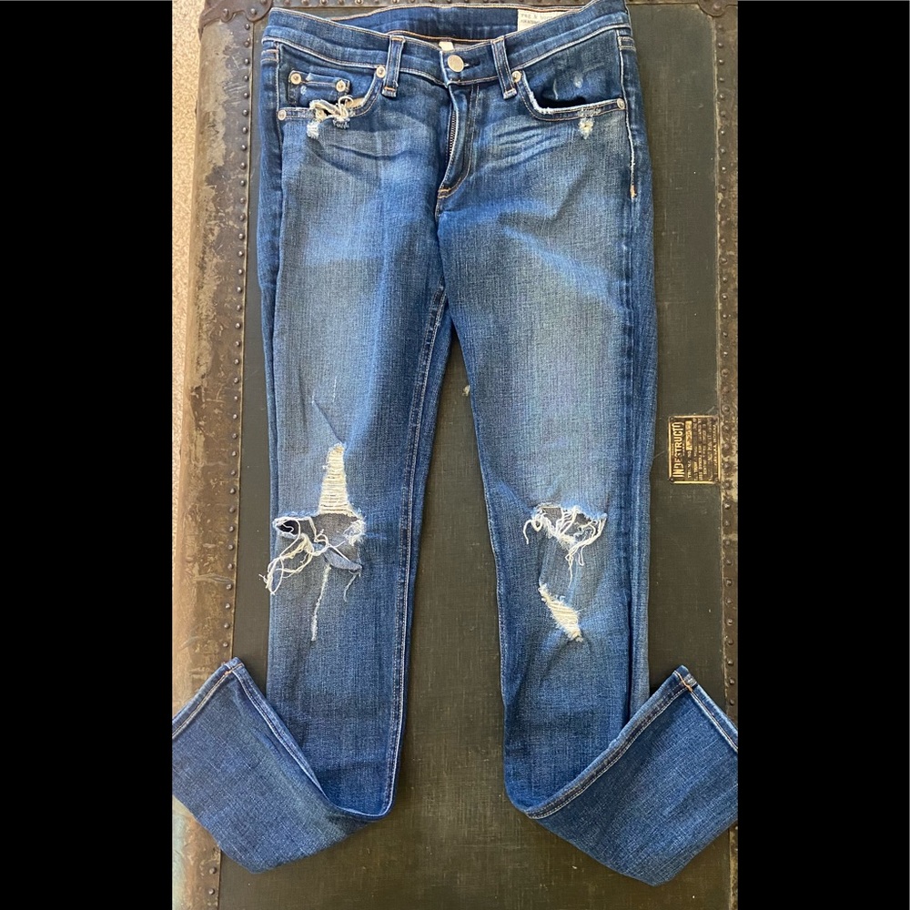 Rag & Bone Skinny Jeans. Color Destroyed. SZ 27